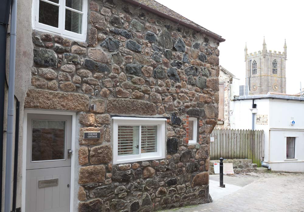 Cornish-Cottage-with-parking