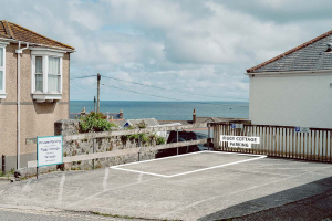St-ives-cottage-parking