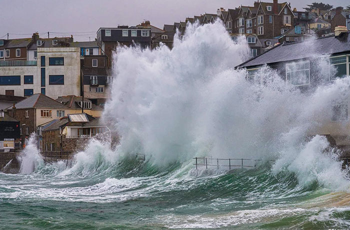 Storms-in-st-ives