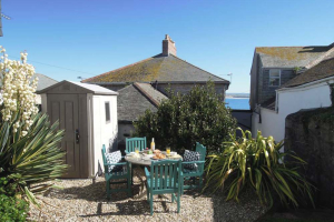 cottage-in-st-ives-with-enclosed-garden