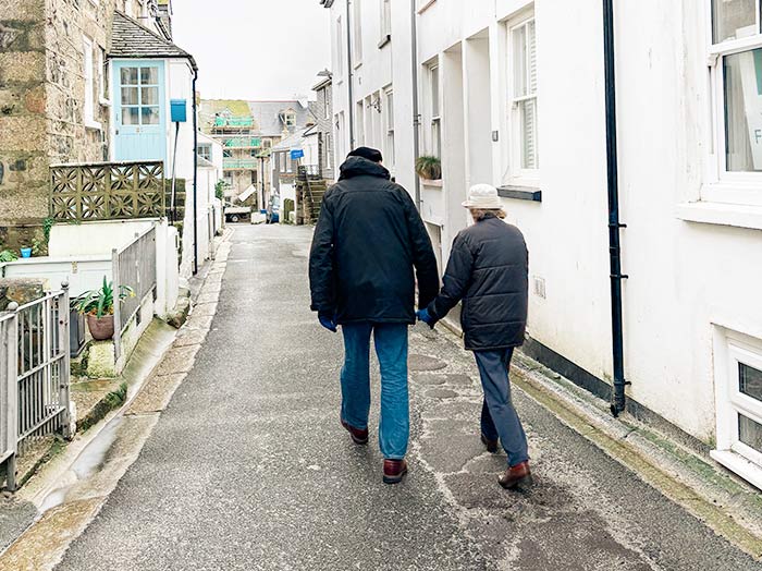 hand-in-hand-st-ives