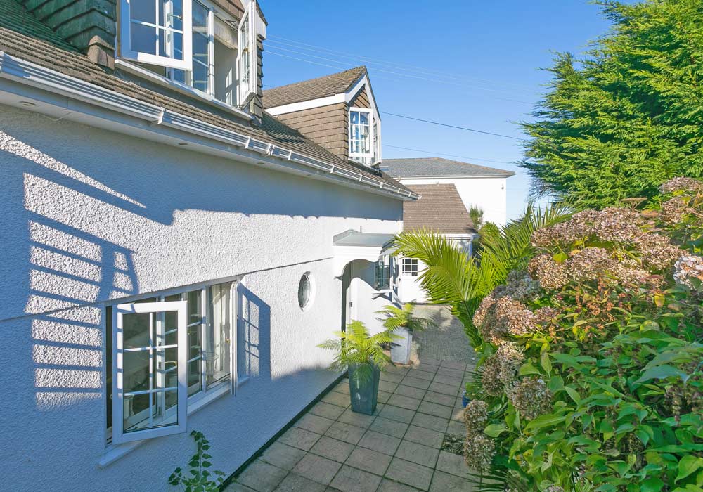 self-catering-dog-friendly-carbis-bay