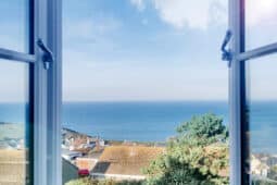 st-ives-seaviews-holiday-house